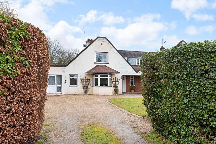 2 Bedroom Semi-Detached House For Sale In Childsbridge Lane, Kemsing, TN15
