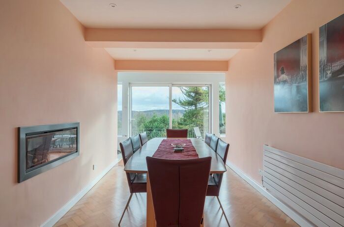 5 Bedroom Detached House For Sale In Cheltenham Road, Painswick, Stroud, GL6