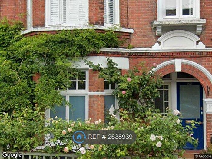 2 Bedroom Maisonette To Rent In Cowley Road, London, SW14