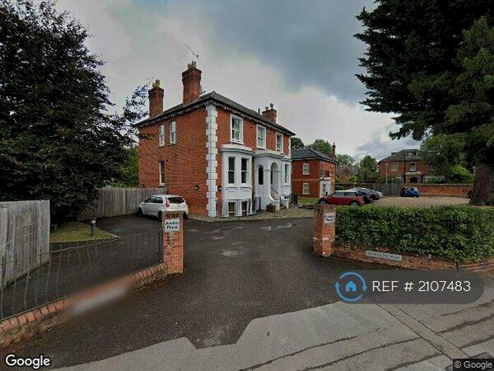 2 Bedroom Flat To Rent In Aviator Place, Reading, RG1