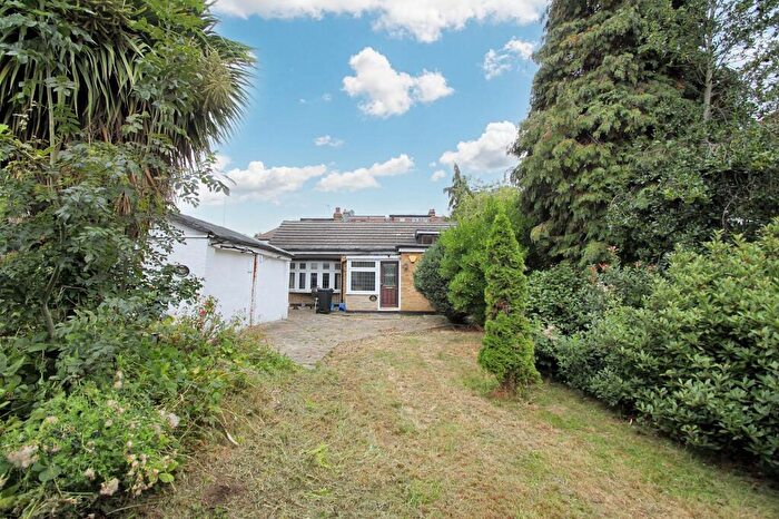 3 Bedroom Detached Bungalow To Rent In The Bungalow, A Heathway, Woodford Green, Essex, IG8