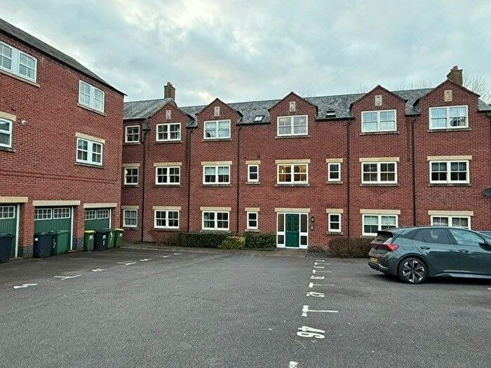 2 Bedroom Flat To Rent In Jaeger Close, Belper, DE56