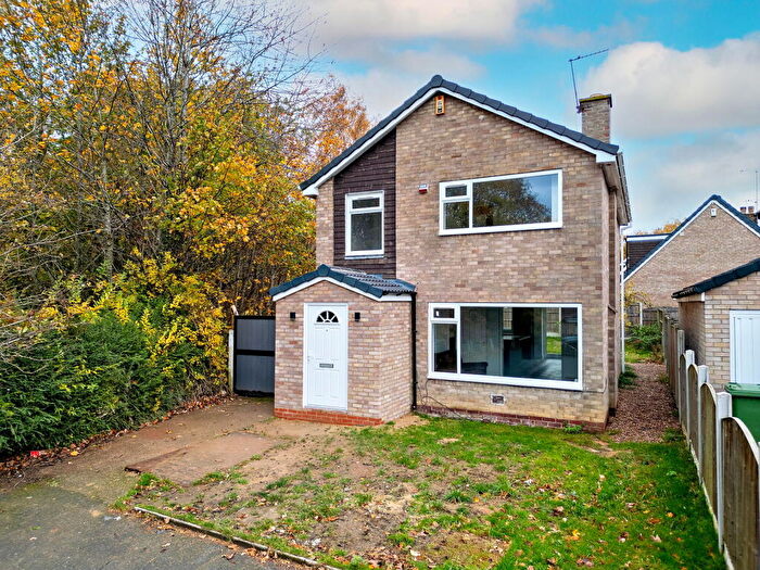 3 Bedroom Detached House To Rent In Sunningdale Walk, Alwoodley, Leeds, LS17