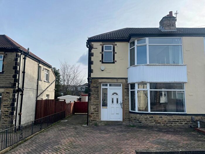 3 Bedroom Semi Detached House To Rent In Ederoyd Avenue, Stanningley, Pudsey, West Yorkshire, LS28