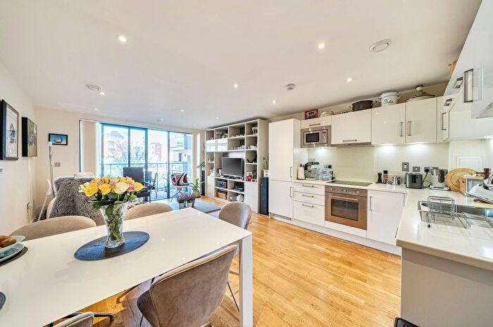 2 Bedroom Flat For Sale In Arc House, Tanner Street, SE1
