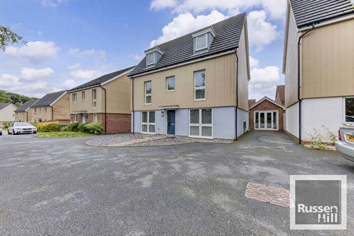 5 Bedroom Detached House For Sale In Peacock Grove, Queens Hill, NR8