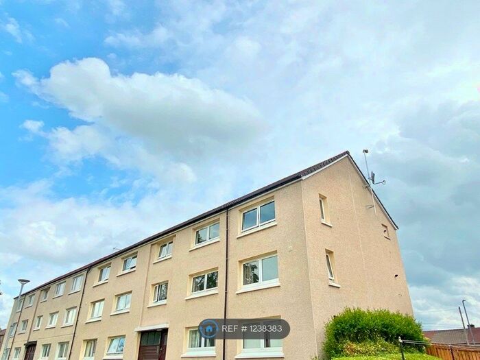 3 Bedroom Flat To Rent In Avon Drive, Linwood, Paisley PA3