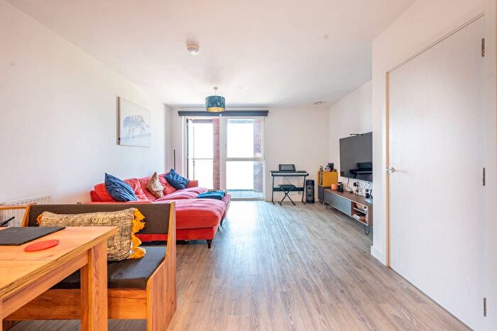 1 Bedroom Flat To Rent In St Pier Court, Upton Park, London, E13