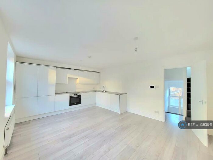 1 Bedroom Flat To Rent In Finsbury Park, Finsbury Park, N4
