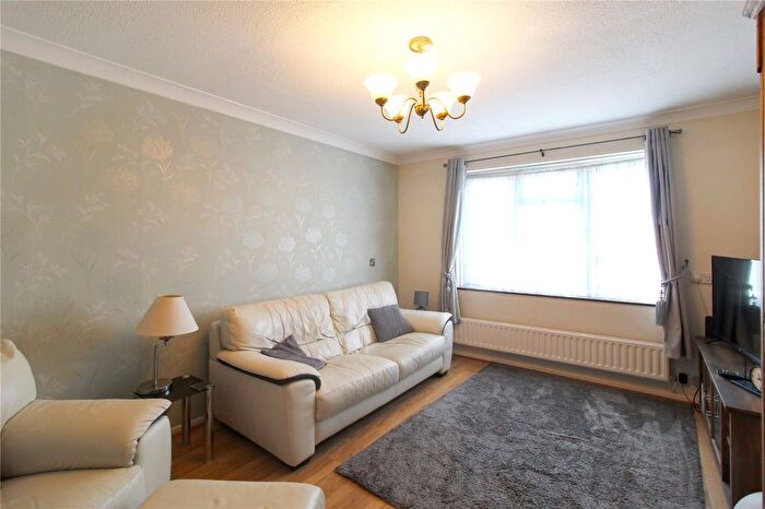 2 Bedroom Flat For Sale In Lundy Close, Southend-On-Sea, Essex, SS2