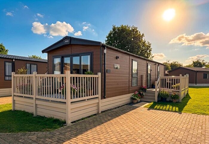 2 Bedroom Lodge For Sale In Sheriff Hutton Road, Strensall, York, YO32