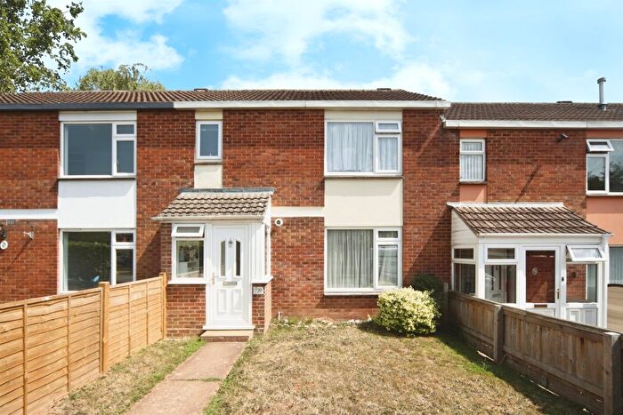 3 Bedroom Terraced House For Sale In Bossington Drive, Taunton, TA2