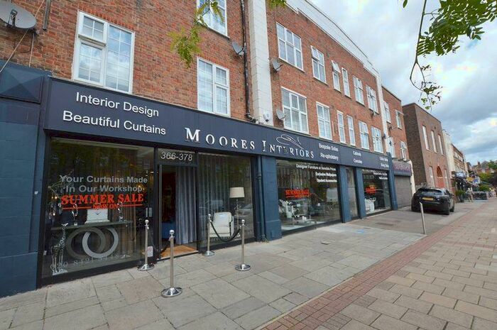 2 Bedroom Apartment To Rent In Uxbridge Road, Hatch End, HA5