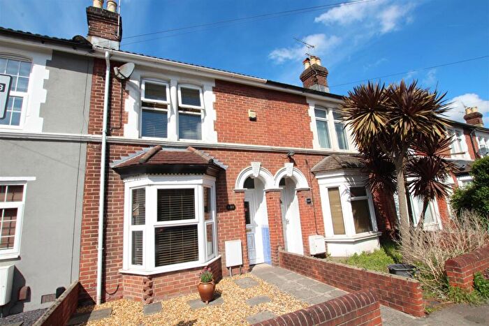 3 Bedroom Terraced House For Sale In Market Street, Eastleigh, SO50