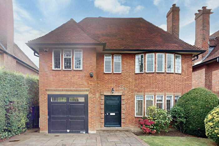 6 Bedroom Detached House To Rent In Kingsley Way, Hampstead Garden Suburb, London, N2