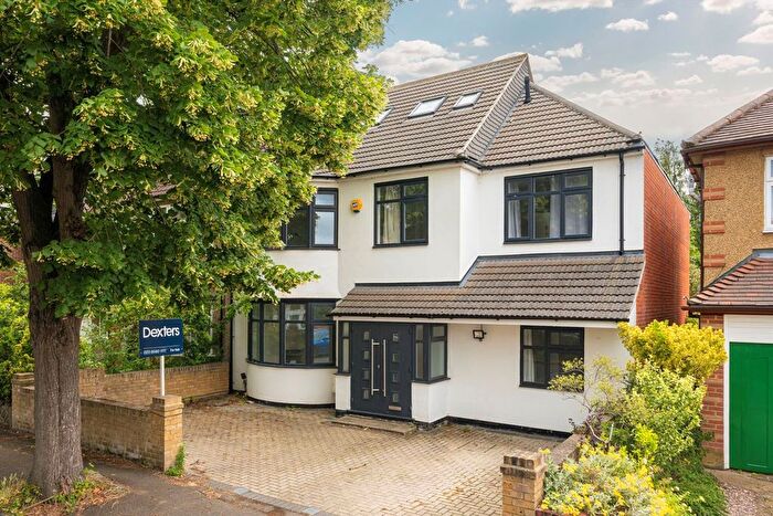 9 Bedroom Semi-Detached House For Sale In Osterley Avenue, Isleworth, TW7