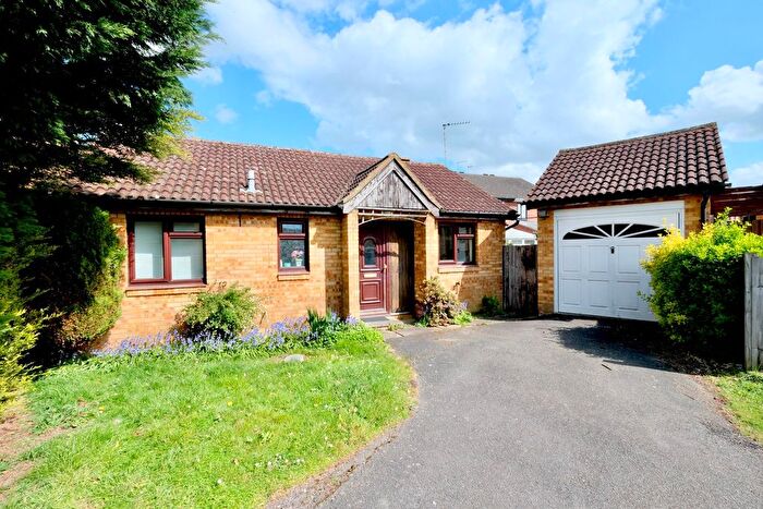 3 Bedroom Detached Bungalow For Sale In Farfield Close, Sawtry, Huntingdon, PE28
