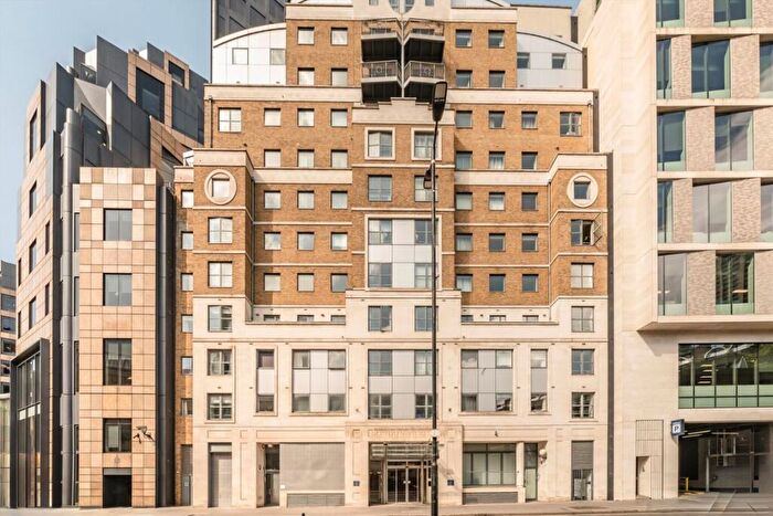 2 Bedroom Flat To Rent In Aldersgate Street, City Of London, EC1A