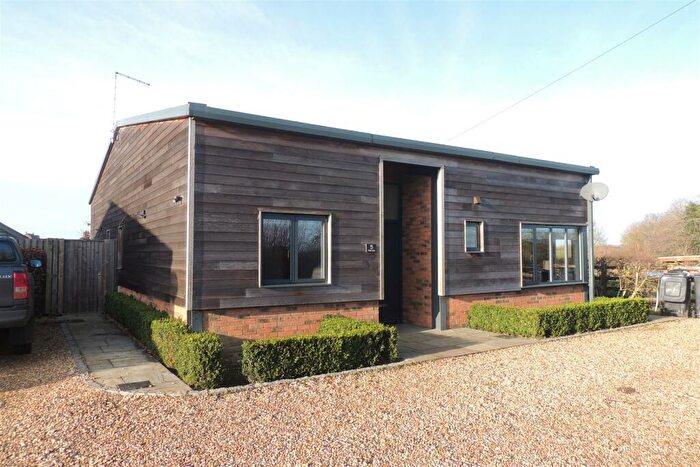 3 Bedroom Detached House To Rent In Folly Lane, Little Brington, NN7