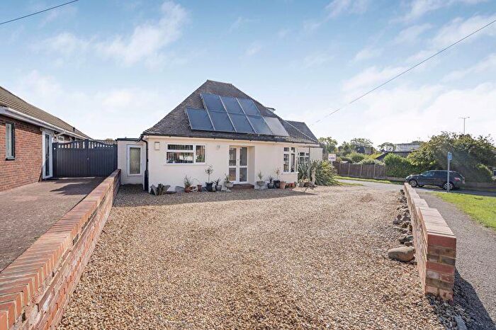 4 Bedroom Detached House For Sale In Shenley Road, Bletchley, Milton Keynes, MK3