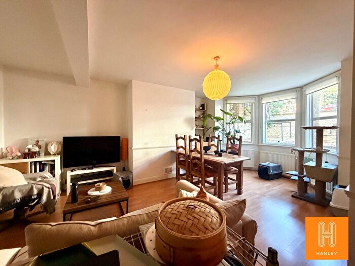 2 Bedroom Flat To Rent In Alkham Road, Stoke Newington, N16