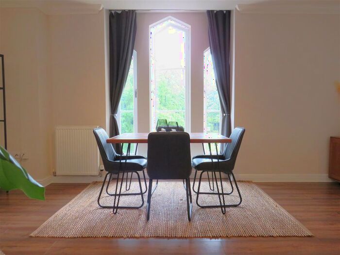 1 Bedroom Flat To Rent In Huntingdon Wing, Kingsley Avenue, Fairfield, SG5