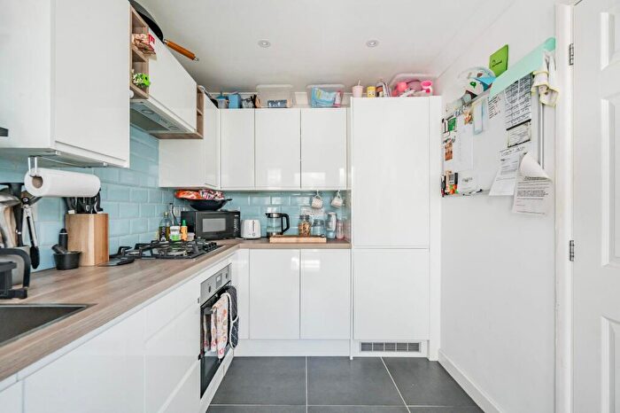3 Bedroom End Of Terrace House For Sale In Hopton Gardens, Hopton, NR31