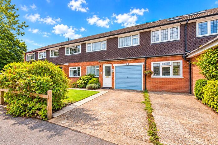 3 Bedroom Terraced House For Sale In Lambourne Close, Tilehurst, Reading, Berkshire, RG31