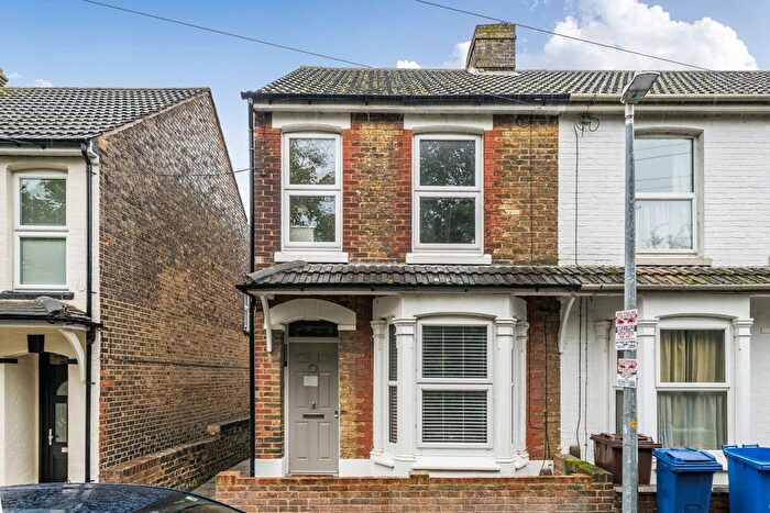 2 Bedroom End Terrace House For Sale In Wellwinch Road, Sittingbourne, Kent, ME10