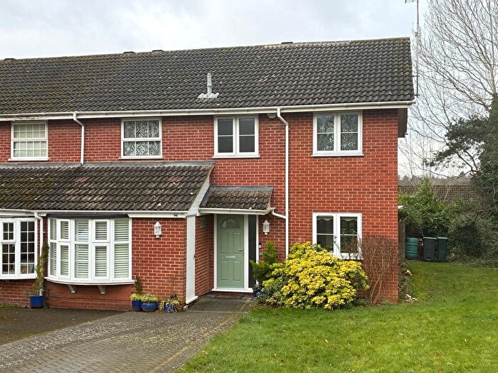 4 Bedroom End Terrace House For Sale In Windmill Drive, Croxley Green, Rickmansworth, Hertfordshire, WD3