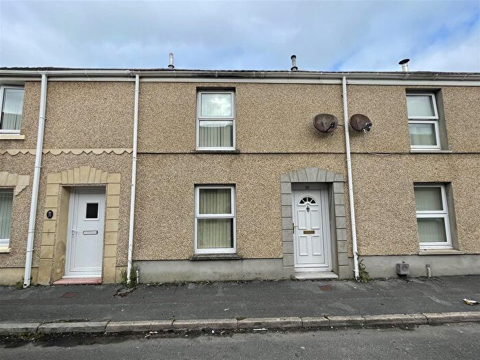 2 Bedroom Terraced House For Sale In Dolau Fawr, Llanelli, SA15
