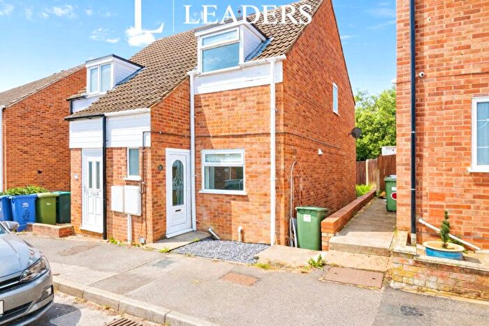 2 Bedroom Semi Detached House To Rent In Maple Close, Forest Town, Mansfield, NG19