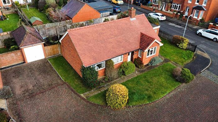 3 Bedroom Bungalow For Sale In Taylors Court, Maidenhead, SL6