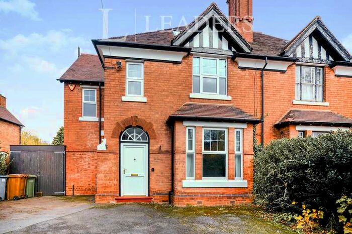 4 Bedroom Detached House To Rent In Chester Road, Castle Bromwich, B36