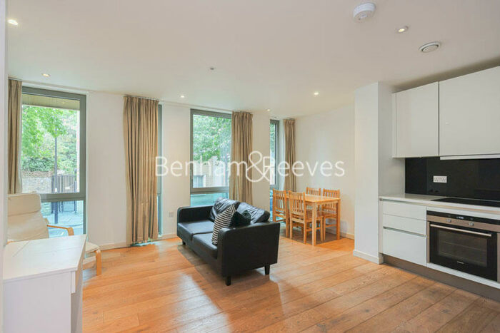 2 Bedroom Apartment To Rent In Trematon Walk, Kings Cross, N1