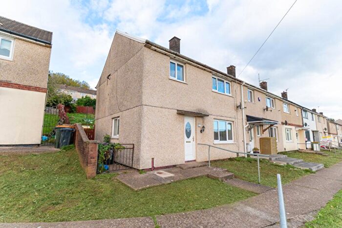 3 Bedroom Semi-Detached House For Sale In Hendre Farm Drive, Newport, NP19