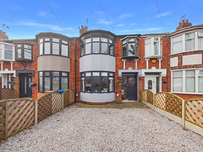 3 Bedroom Terraced House For Sale In Kingston Road, Willerby, HU10