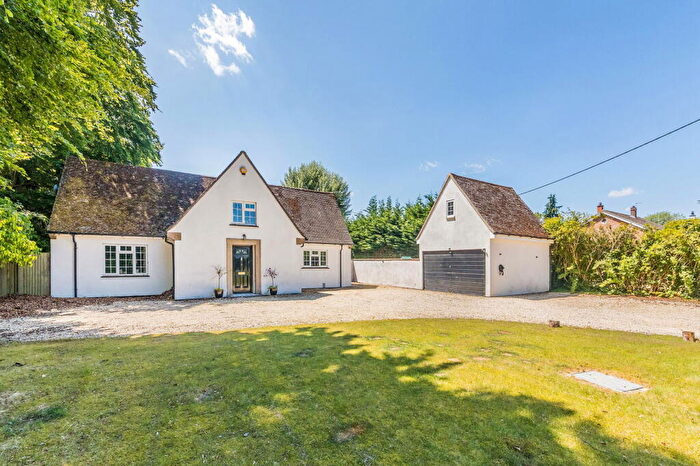 4 Bedroom Detached House For Sale In Abingdon Road, Dorchester-on-Thames, OX10