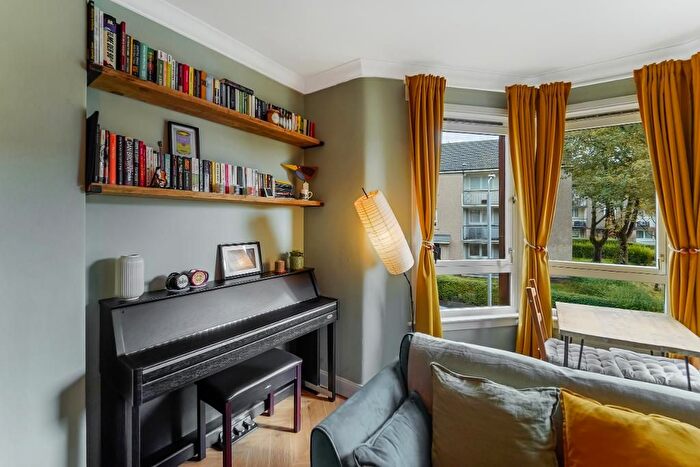 2 Bedroom Flat For Sale In Girvan Street, Riddrie, G33