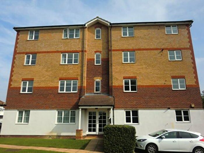 2 Bedroom Flat To Rent In The Maltings, Romford, RM1