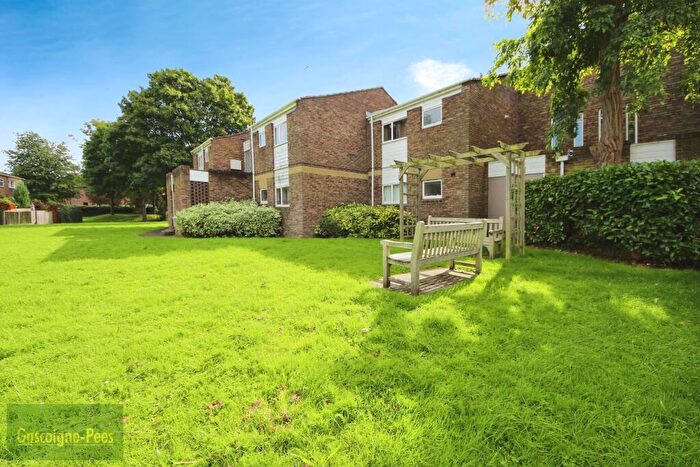 1 Bedroom Flat To Rent In North Kingston, KT2