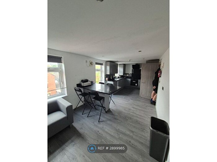 Studio To Rent In City Centre, Sheffield, S1