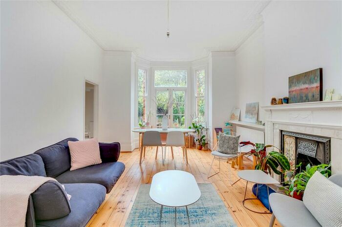 2 Bedroom Apartment To Rent In Exeter Road, London, NW2