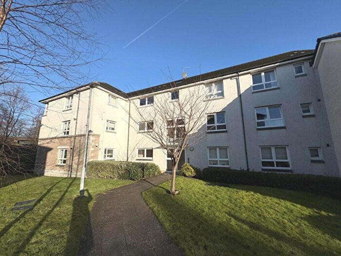 2 Bedroom Flat To Rent In Great Western Road, Glasgow, G15