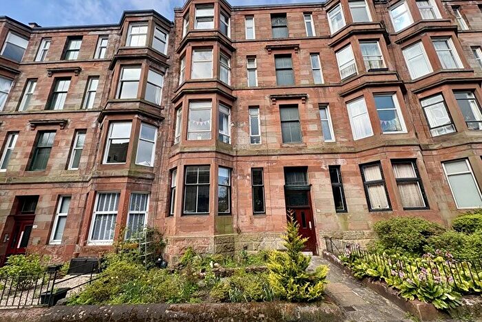 3 Bedroom Maisonette To Rent In /, Dudley Drive, Hyndland, G12