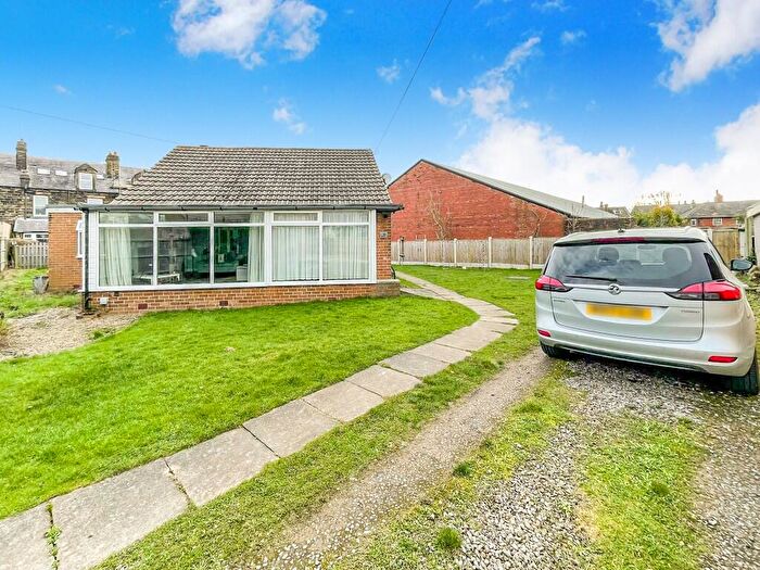 3 Bedroom Detached Bungalow For Sale In St. Andrews Grove, Leeds, West Yorkshire, LS27
