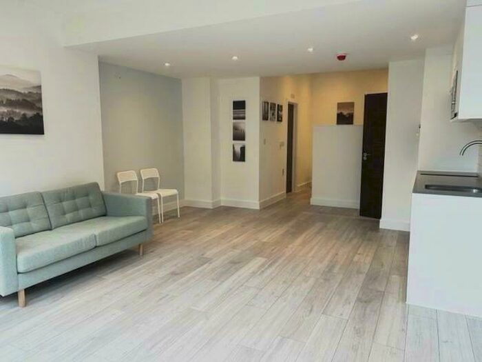 Studio To Rent In Mount View Road, Crouch End, N4