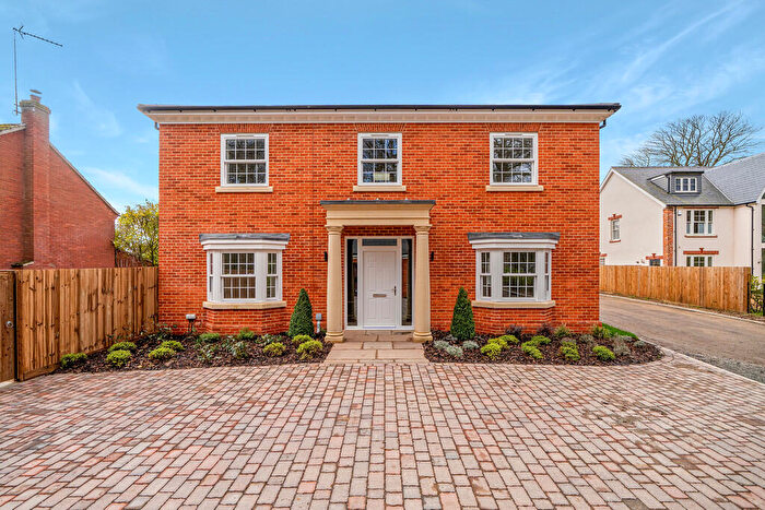 5 Bedroom Detached House For Sale In Sutton Close, Long Lane, Framingham Earl, Norwich. Norfolk, NR14