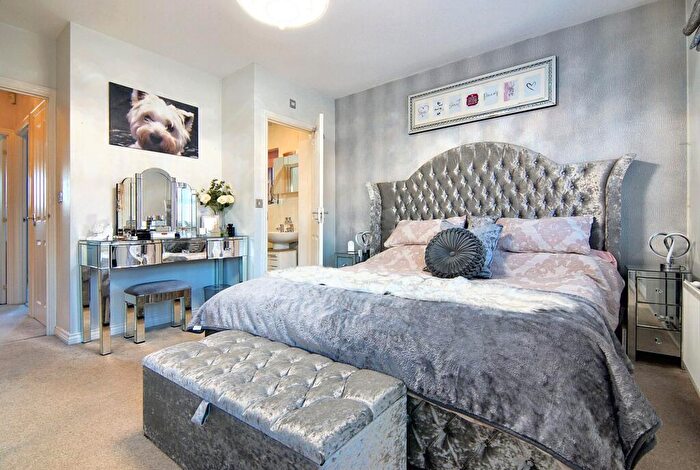 4 Bedroom Detached House For Sale In Lyons Drive, Coventry, CV5