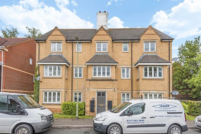 2 Bedroom Flat To Rent In East Field Close, Headington, Oxford, OX3